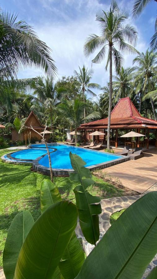 Villa Lova Sambirenteng Gretek Bagian luar foto